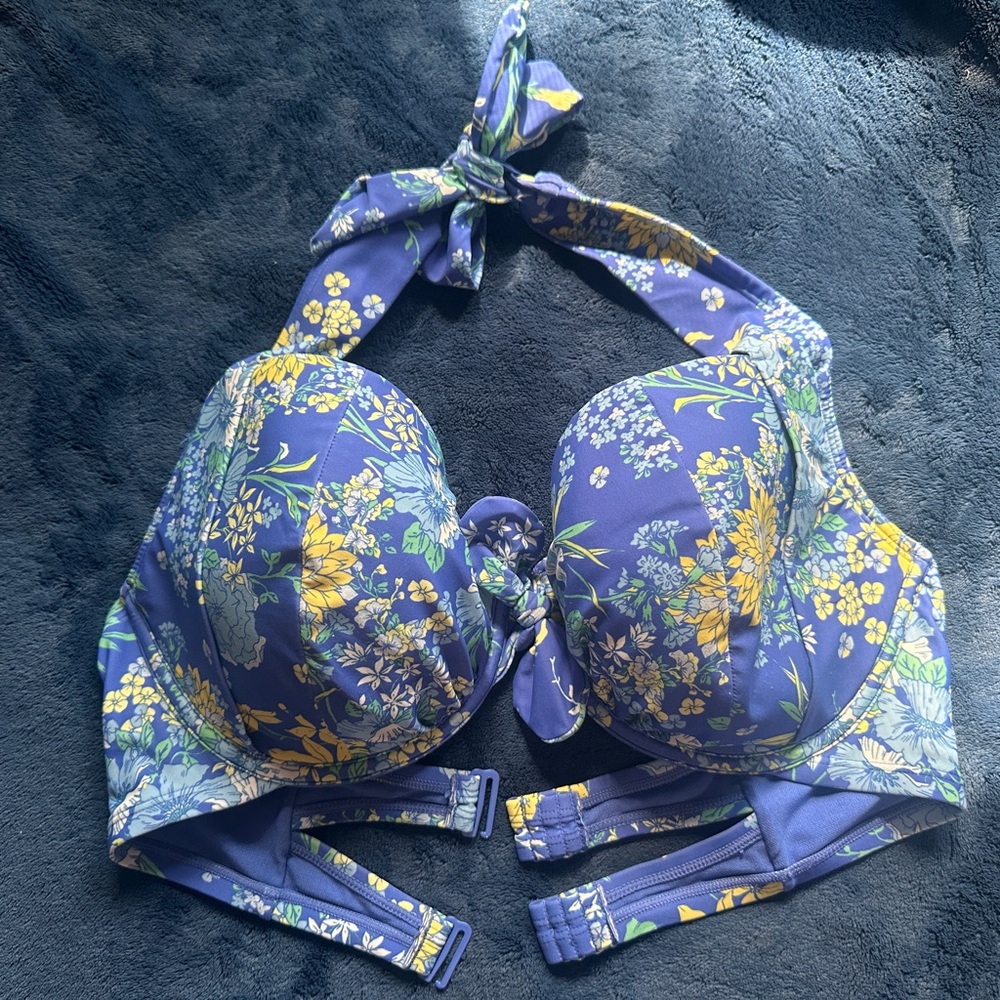 Adore Me Women's Shelby Swimwear Blue Floral Top Size 38DDD